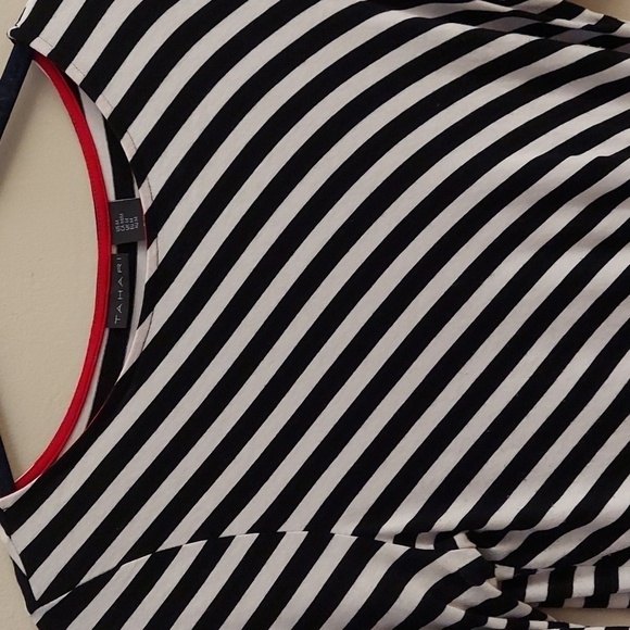 TAHARI Black and White Striped Elbow Sleeve Pullover Pleated Top - Picture 5 of 8
